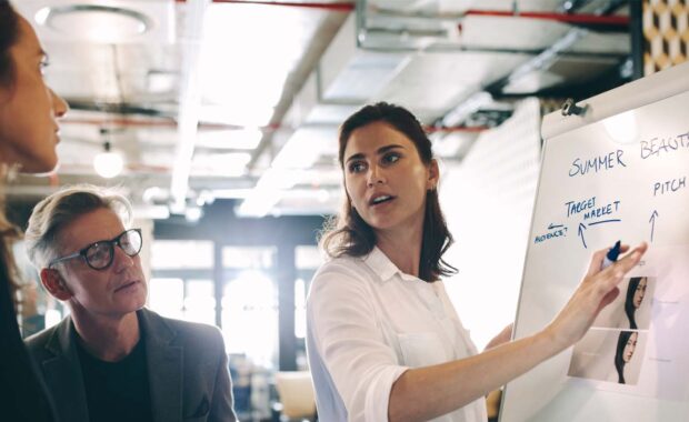 Marketing Manager explaining SEO to her team